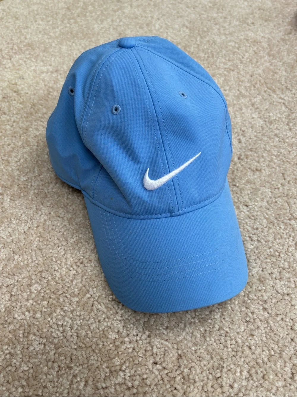 Nike golf hat